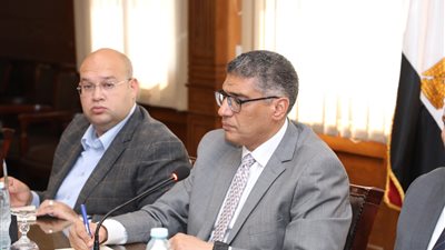 محافظ الجيزة يوجه بدعم مستشفى أبوالنمرس العام بمحول كهرباء