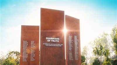 حراس الحقيقة، قصة نصب تذكاري يخلد أسماء 551 صحفيًا عراقيا قتلوا خلال عقدين