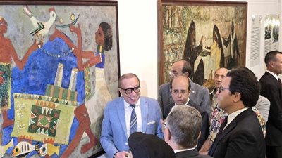 مدير الفنون لــ