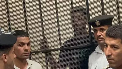 نجوم كرة القدم من المستطيل الأخضر لأقسام الشرطة والمحاكم، بلاغ زملكاوي ضد كهربا بسبب الغرامة، حكم بحبس إمام عاشور، الاتهامات تلاحق علي غزال، والإفراج عن ثلاثي الزمالك بعد أزمة السوبر