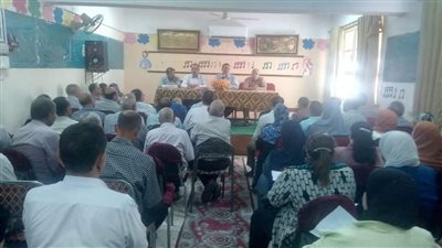  قبل بدء الدراسة، تعليم سوهاج يبحث آليات سد العجز ومكافحة الدروس الخصوصية 