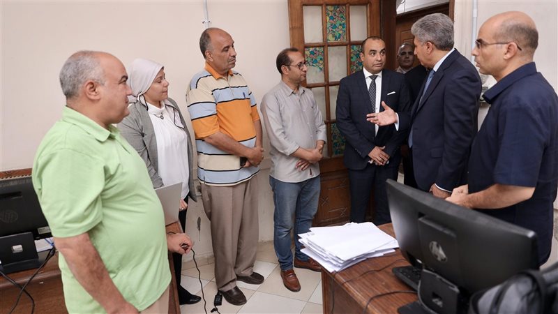 جولة وزير السياحة