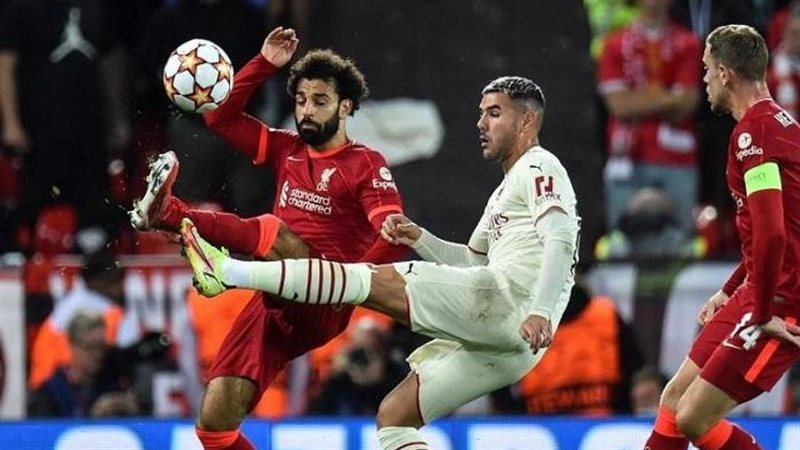 ميلان وليفربول، فيتو