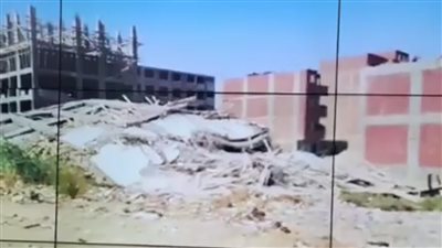 محافظ المنيا يتابع تنفيذ إزالة عمارة مخالفة بمغاغة ويشدد على تطبيق القانون