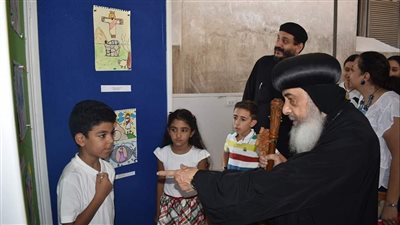 الأنبا دانيال يكرم المشاركين في مهرجان النيروز الفني في إيبارشية المعادي