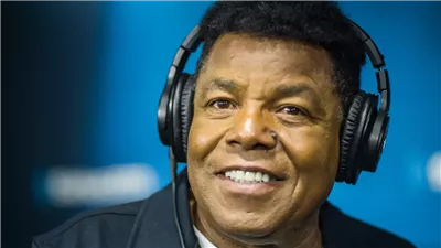 تعرف على آخر ما كتبه شقيق مايكل جاكسون قبل وفاته 