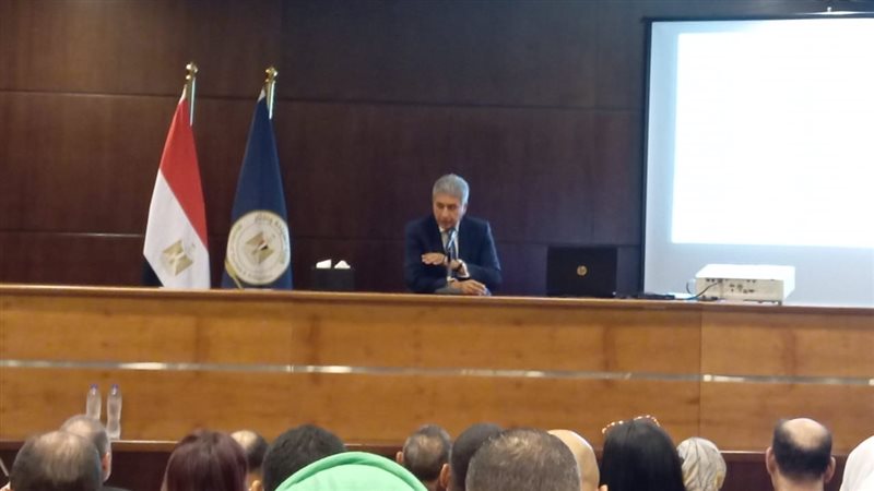 شريف فتحي وزير السياحة