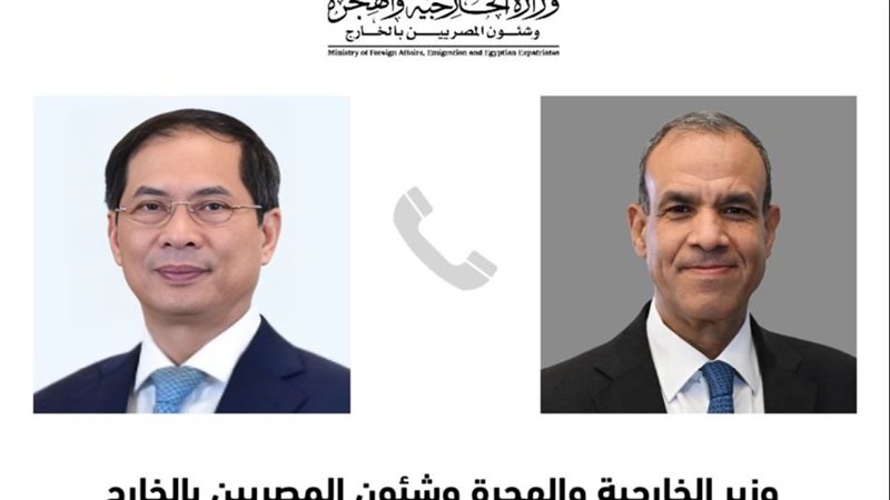 وزير الخارجية ونظيرة