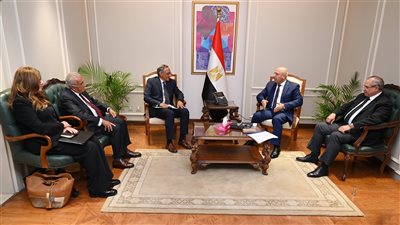 كامل الوزير يبحث مع غرفة التجارة الأمريكية بالقاهرة سبل زيادة الاستثمارات بالسوق المصري 