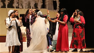 8 صور ترصد عرض 