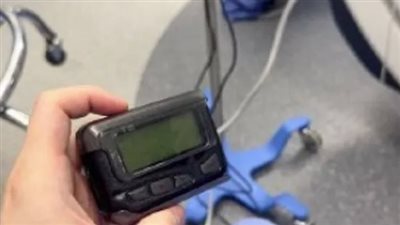 حرب البيجر تصيب العالم بالذعر وتشعل المنطقة.. قرار التفجير صدر قبل التنفيذ بـ 11 ساعة.. مواد متفجرة زرعت بالأجهزة منذ 5 أشهر.. التقنيون يحذرون من السبلاي تشين.. والسياسيون: الكيان فقد ورقته الأمنية 