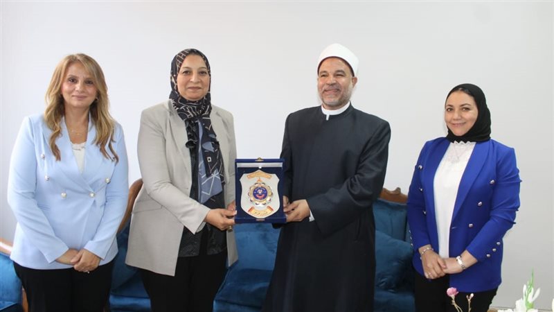 جامعة عين شمس، فيتو