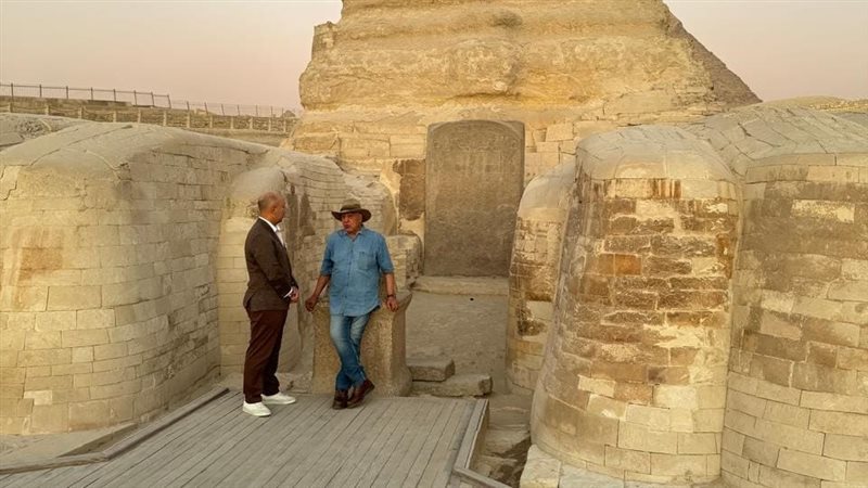 إستقبال مصمم الأزياء