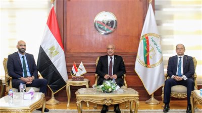 النيابة الإدارية تبحث مع وزارة الاتصالات تفعيل التحول الرقمي لتحقيق العدالة الناجزة 