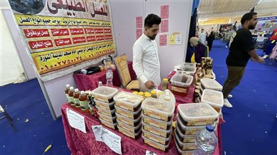 معرض أهلًا مدارس بفيصل، واحة المنتجات الطبيعية للعسل والزيوت (فيديو وصور)