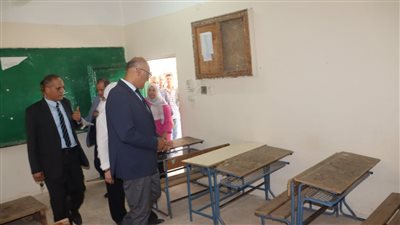 محافظ القليوبية يتفقد عددا من المدارس استعدادا للعام الدراسي الجديد