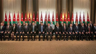 عقب أداء القسم أمام الملك، أول قرارات الحكومة الأردنية الجديدة برئاسة جعفر حسان