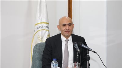 خبر سار من وزير التعليم بشأن مناهج الصف الأول الإعدادي