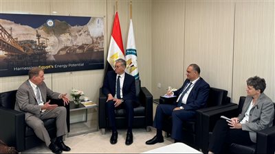 بدوي يبحث مع مساعد وزيرة الطاقة الأمريكية سبل تعزيز التعاون