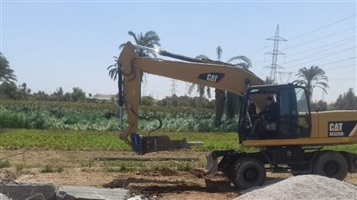 تنفيذ 16 قرار إزالة لتعديات على الأراضي في أسيوط