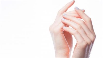 لربات البيوت، وصفة طبيعية لترطيب اليدين وتنعيمها 