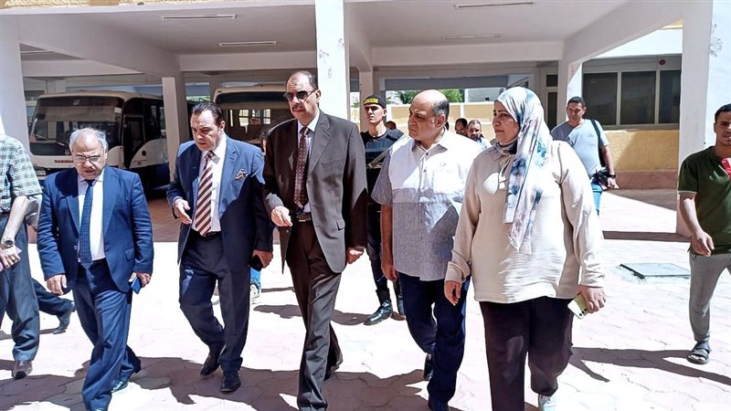 محافظ سوهاج يتفقد