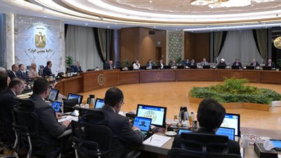 بدء اجتماع الحكومة الأسبوعي، ومؤتمر صحفي مرتقب لـ مدبولي 