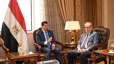 وزير الرياضة يتابع آخر تطورات المعمل المصرى لمكافحة المنشطات