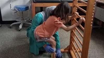 خدمات صحية تقدمها عيادة العلاج الطبيعي بمستشفى حميات الإسماعيلية (صور) 