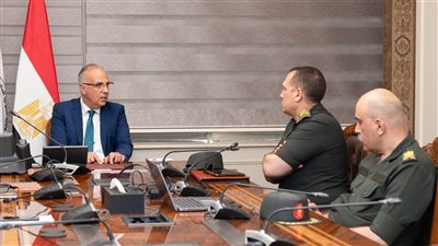 وزير الري: حملات مكثفة لإزالة التعديات على المجرى المائي للنهر وجسوره 