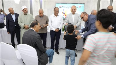 توزيع أكثر من ألف حقيبة مدرسية على أسر تكافل وكرامة بالقاهرة 