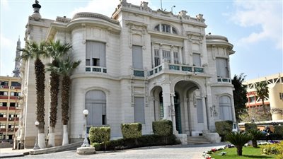 ختام دورة الإرشاد النفسي لأئمة الأوقاف بجامعة عين شمس