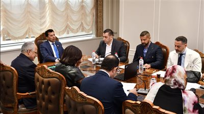 وزير الرياضة يناقش استعدادات احتفالية 