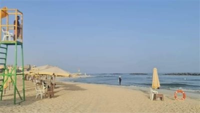 العام الدراسي الجديد، شواطئ الإسكندرية تخلو من المواطنين (صور)