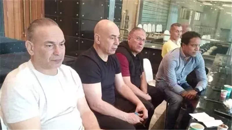 الجهاز الفني منتخب