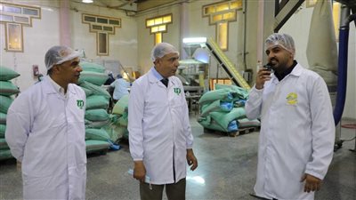 محافظ المنيا: دعم أي مصنع يقدم منتجًا تصديريًا عالي الجودة