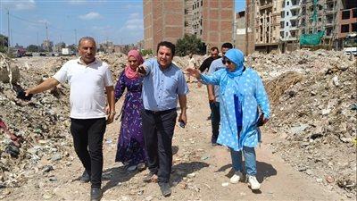 رفع 1.3 طن مخلفات بالطريق الدائري في المنصورة (صور)