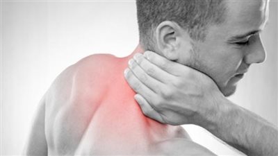 تأثير متلازمة النفق الرسغي على العنق وطرق علاجها