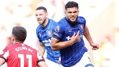 إيبسوتش تاون يتقدم على بورنموث بهدف في الشوط الأول 