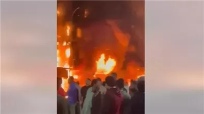 حريق في عقار سكني بمنطقة كفر طهرمس (فيديو)