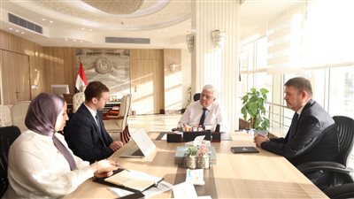 وزير التعليم العالي يستقبل وفدًا من مؤسسة التايمز البريطانية