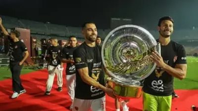 افتكرته جنط عربية نقل، ميدو يعلق على واقعة سقوط قاعدة الدوري في احتفالية الأهلي 