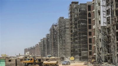 يتحدث عن 1% من السكان، خبير اقتصادي يرد على ملياردير إماراتي بشأن الفقاعة العقارية بمصر 