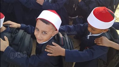 بالجبة والقفطان، تلاميذ المعاهد الأزهرية يبدأون العام الدراسي ببني سويف