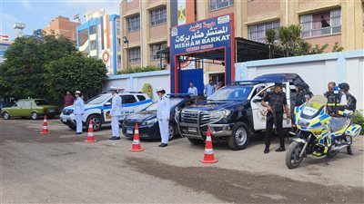 انتشار أمني مكثف بمشاركة الشرطة النسائية في محيط مدارس الدقهلية (صور)