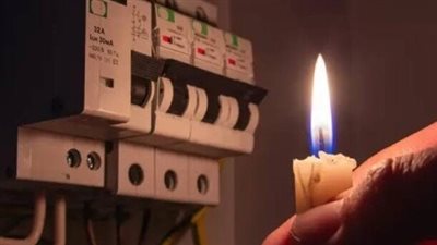 مدبولي يكشف موقف الحكومة من تخفيف أحمال الكهرباء وسحب الأموال الساخنة