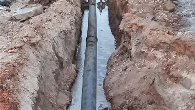رئيس مياه القناة: الانتهاء من إصلاح تسريب خط غسيل محطة سرابيوم المرشحة (صور)