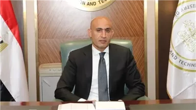 وزير التربية والتعليم يصل قنا لتفقد سير العملية التعليمية (صور)