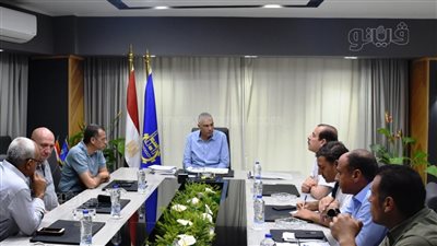 نتائج الاجتماع اليومي لمحافظ أسوان مع الفرق الطبية والفنية بالصحة وشركة مياه الشرب (صور)