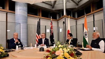 على طريقة الشيخ حسني، بايدن يسب الصين والميكروفون مفتوح بقمة سرية (فيديو)